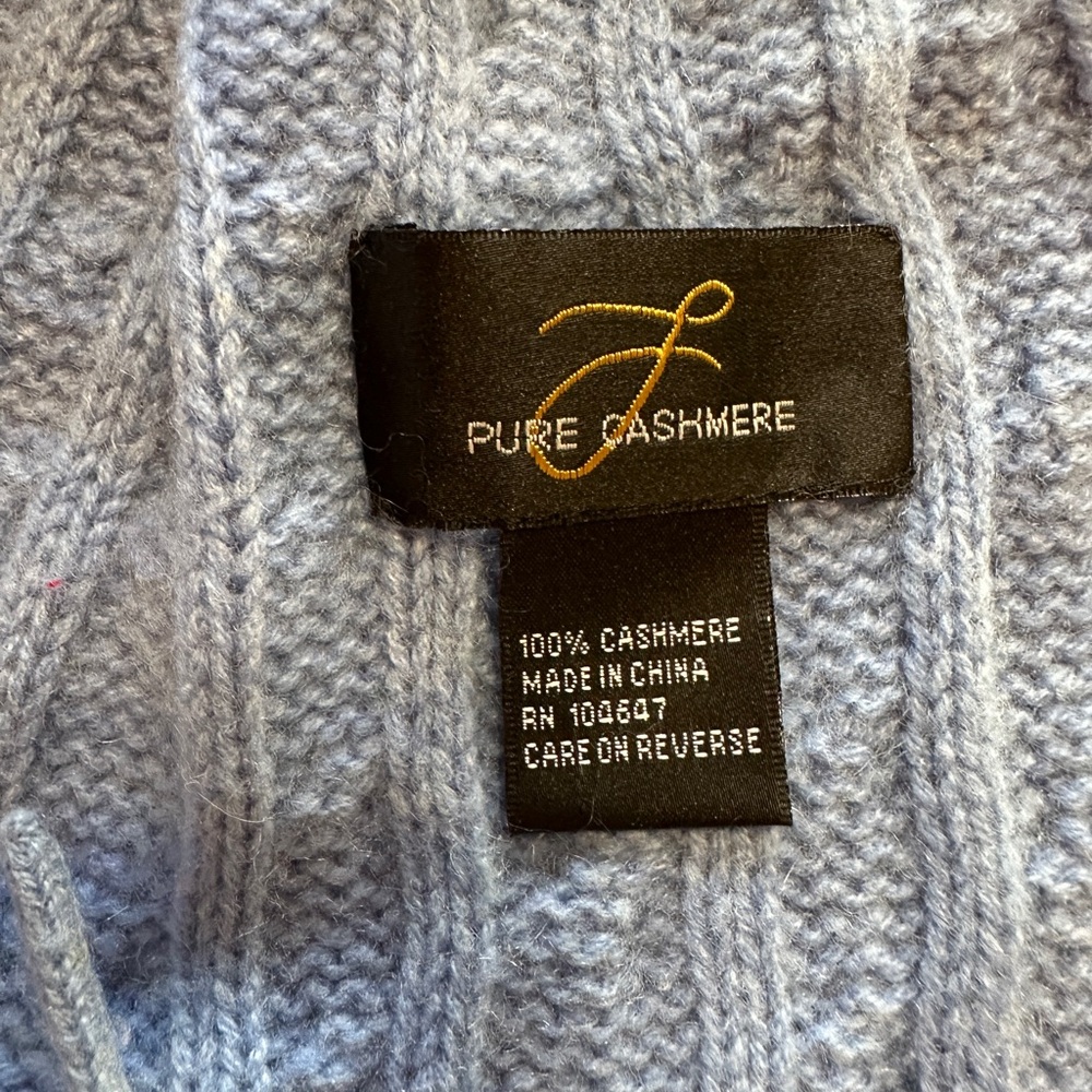 Pure Cashmere Ribbed Large Scarf - Picture 5 of 6